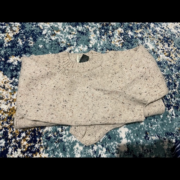 Sweater - Picture 2 of 2